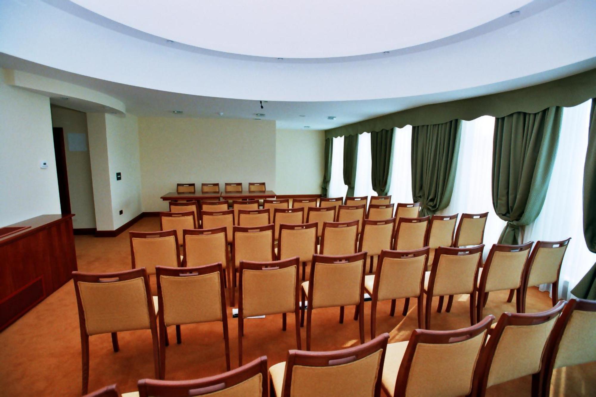 Hotel Savus Slavonski Brod Bagian luar foto