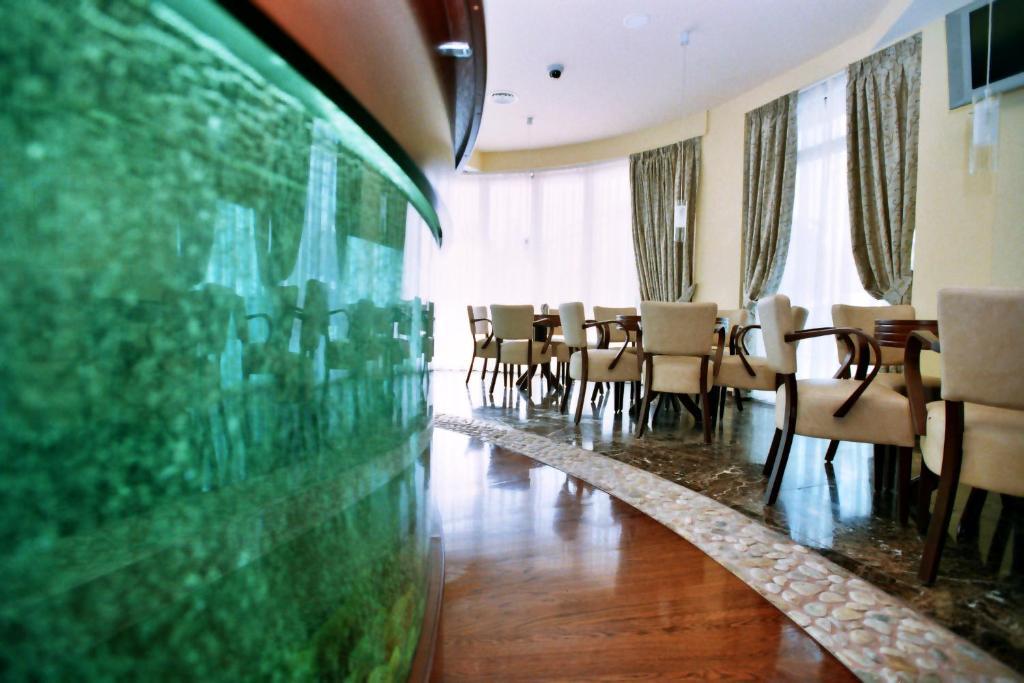 Hotel Savus Slavonski Brod Bagian luar foto